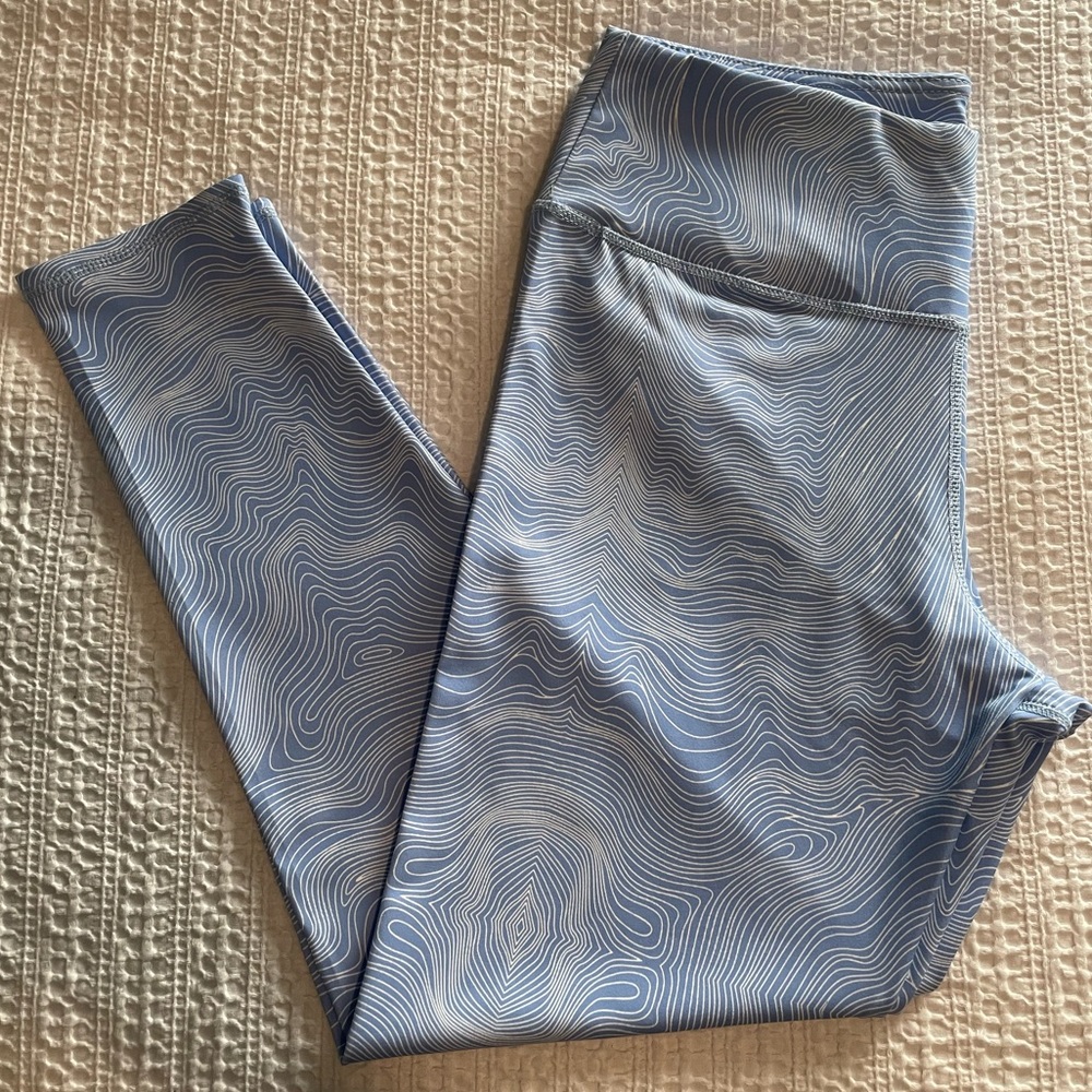 BCBGMaxAzria Light Blue Swirl Abstract Leggings